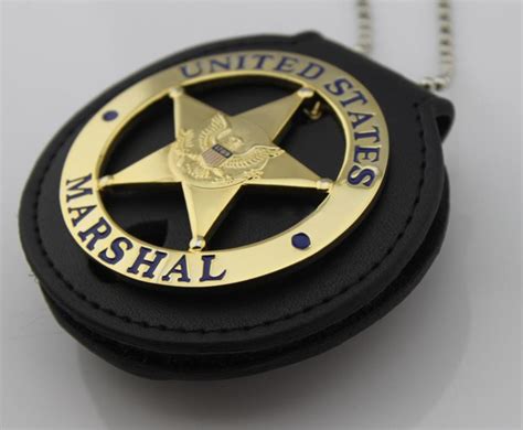 law enforcement round badge holder.